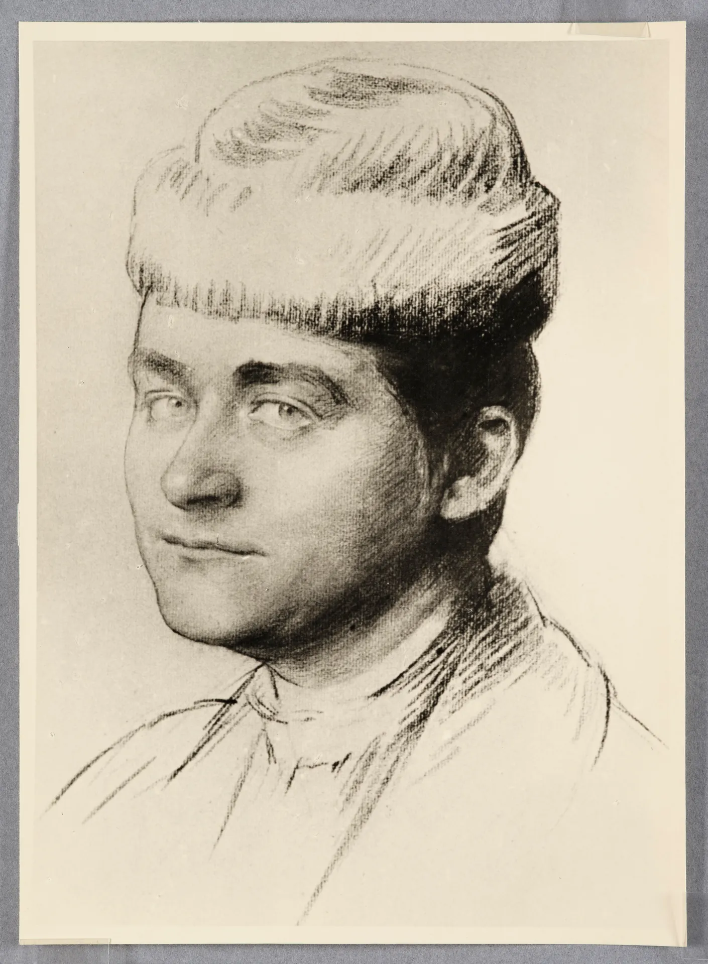 Ottilie W. Roederstein, Jeanne Smith mit Mütze, Zeichnung, 1896