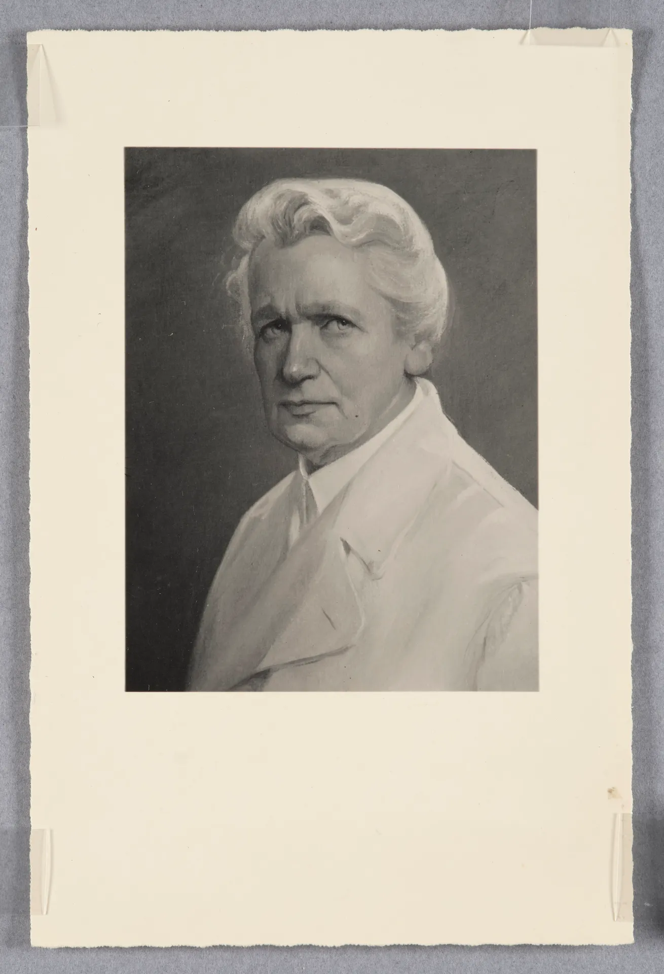 Ottilie W. Roederstein, Selbstbildnis mit weißer Jacke, Gemälde, 1934