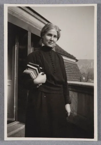 Clara Tobler (?)
