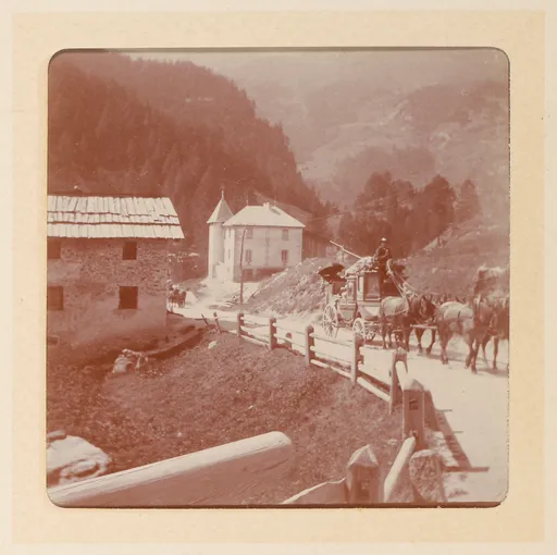 Dorfstraße bei Sils im Engadin