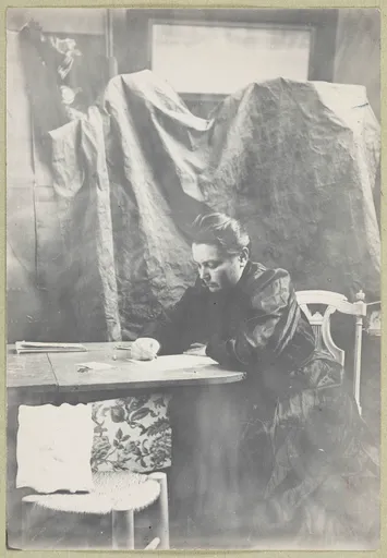Tola Certowicz in ihrem Atelier