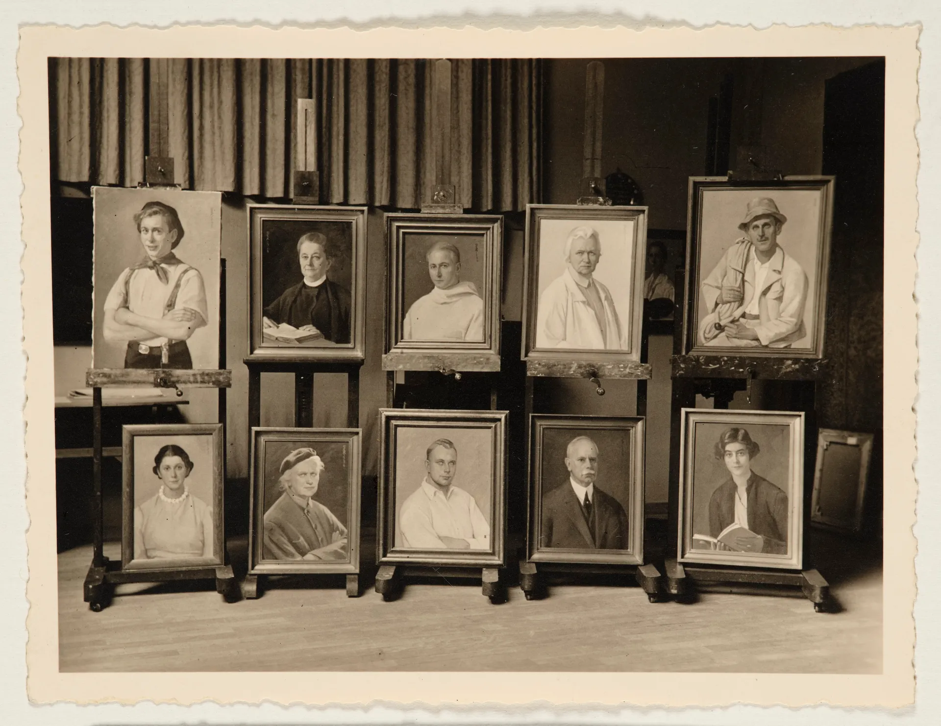 Zehn Gemäldeporträts von Ottilie W. Roederstein, Atelier in Hofheim am Taunus