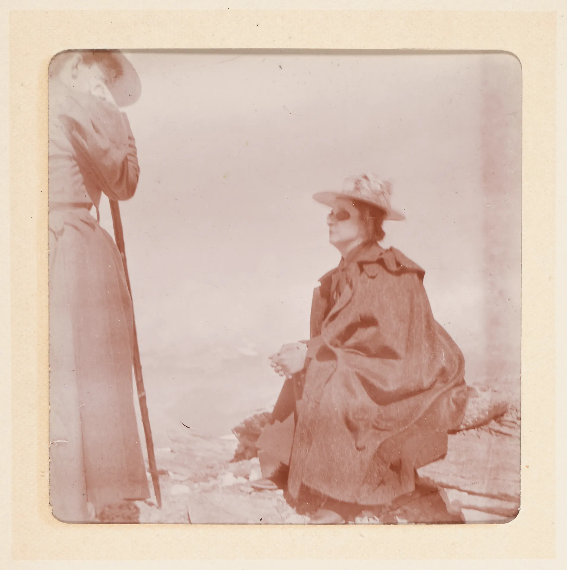 Elisabeth H. Winterhalter auf dem Berg im Oberengadin