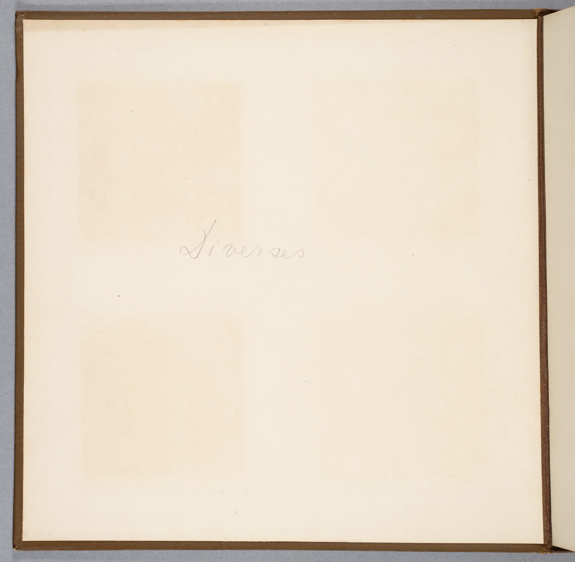 Fotoalbum: Diverses, Seite 1 (Deckelinnenseite)