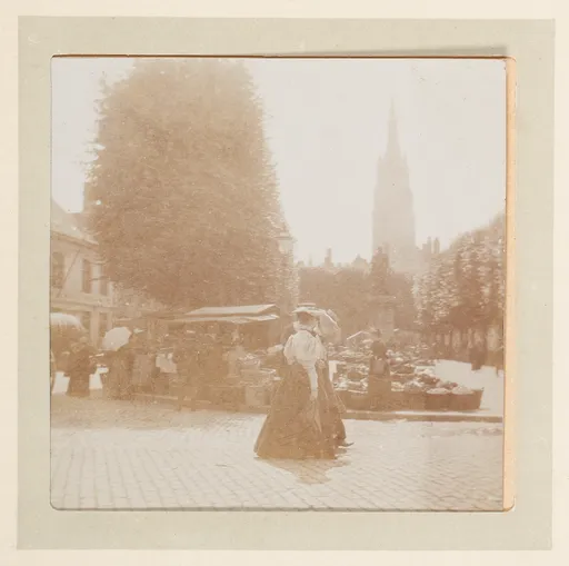 Frauen auf einem Markt in Brügge