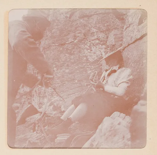 Elisabeth H. Winterhalter mit einem Bergführer auf dem Berg im Oberengadin