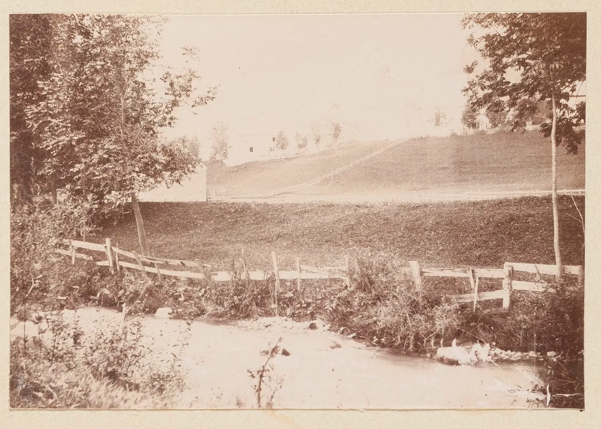 Schweizer Landschaft mit Fluss