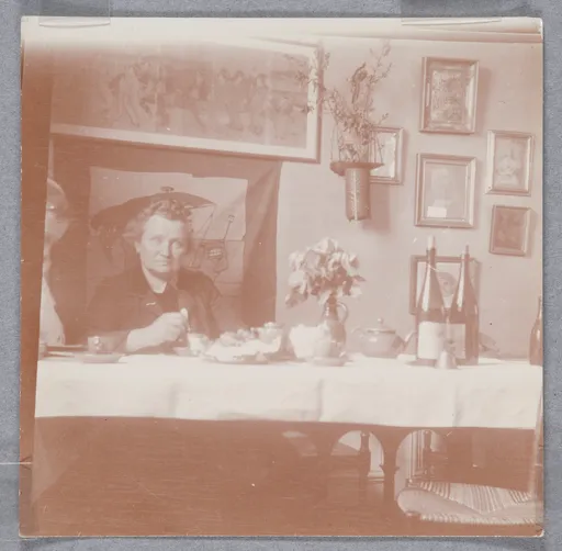 Ottilie W. Roederstein in ihrem Atelier Boulevard du Montparnasse 108 in Paris