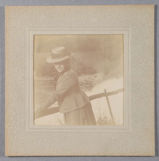 Elisabeth H. Winterhalter in den Ardennen