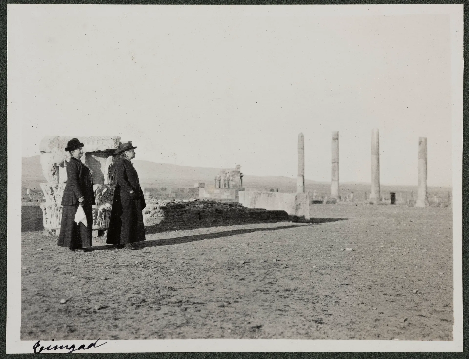 Ottilie W. Roederstein und Elisabeth H. Winterhalter in Timgad