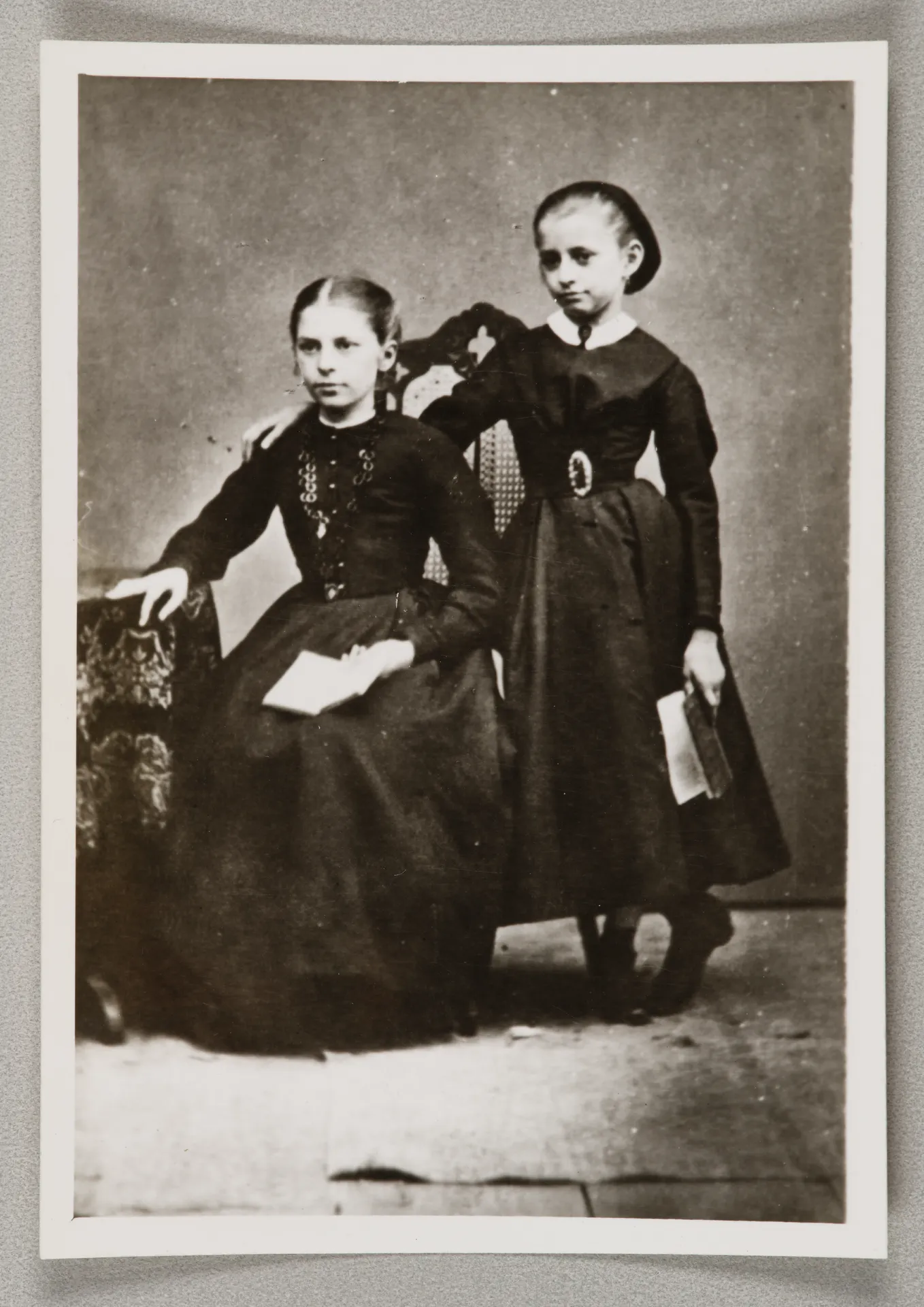 Elisabeth H. und Lina Winterhalter